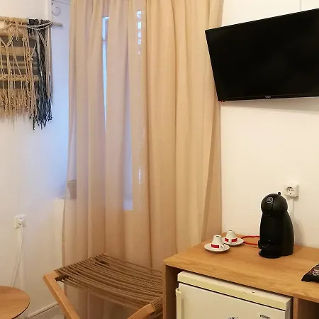 Διαμέρισμα Gerania Milos Αδάμας