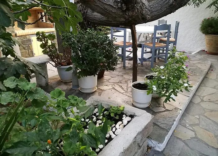 Gerania Milos Adamantas (Milos)